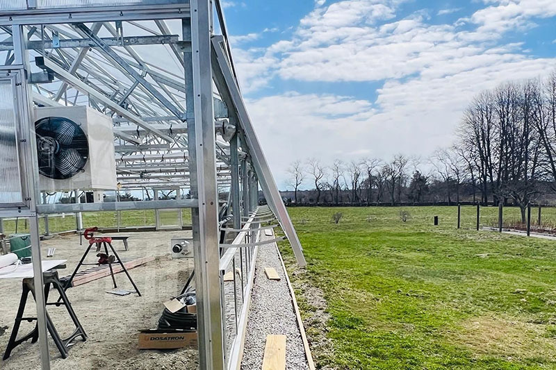 Greenhouse side ventilation design