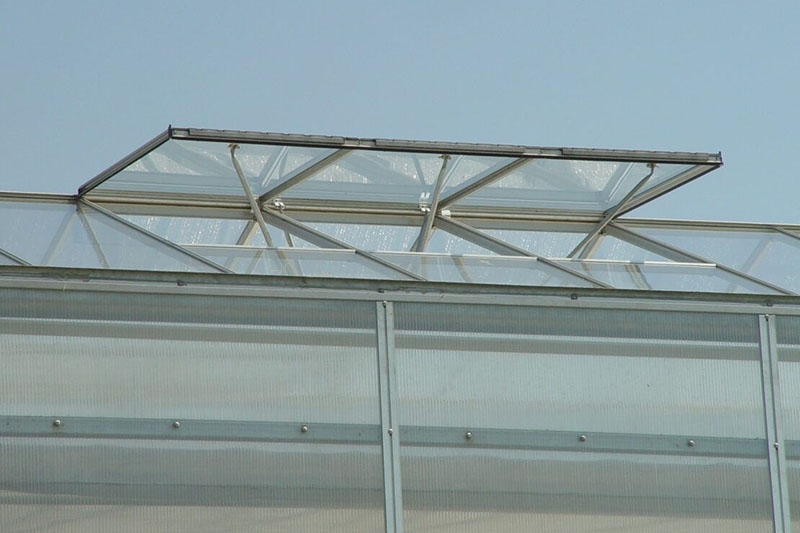 Greenhouse top ventilation design