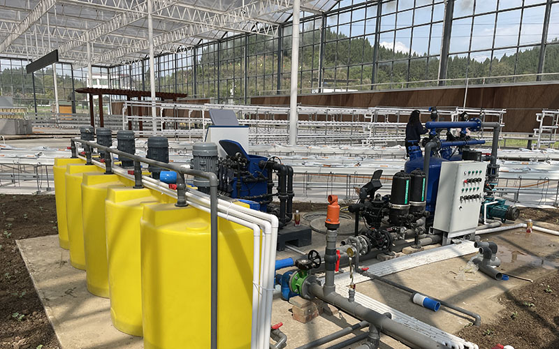 Small greenhouse irrigation equipment